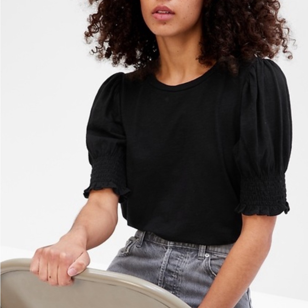 GAP Organic Cotton Black Puff Sleeve Tee